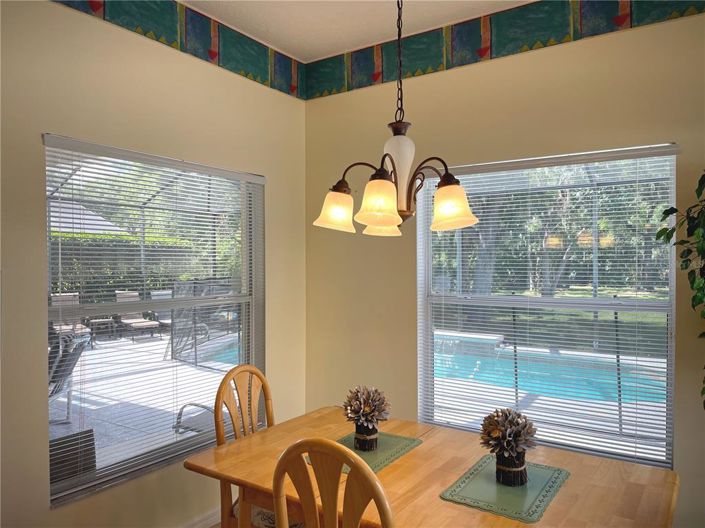 Image No.9-5 Bed Property for sale