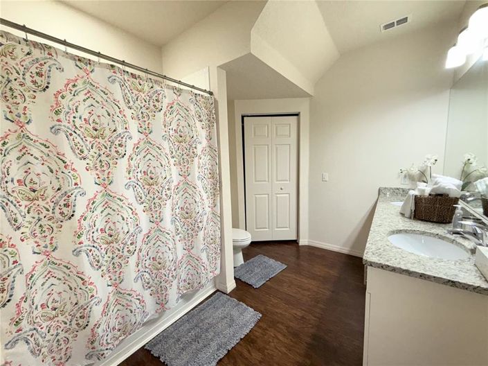 Image No.31-3 Bed Townhouse for sale