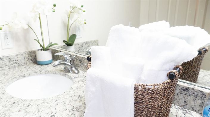 Image No.56-3 Bed Townhouse for sale