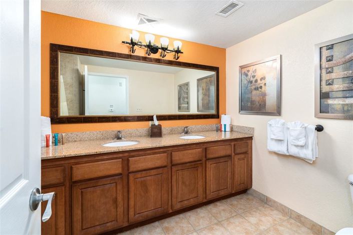 Image No.9-3 Bed Property for sale