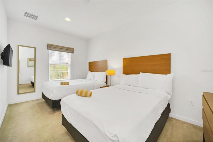 Image No.18-2 Bed Townhouse for sale