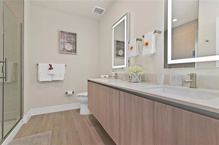 Image No.7-4 Bed Townhouse for sale