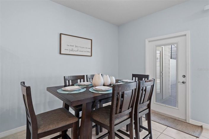 Image No.17-5 Bed Townhouse for sale