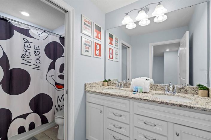 Image No.29-5 Bed Townhouse for sale