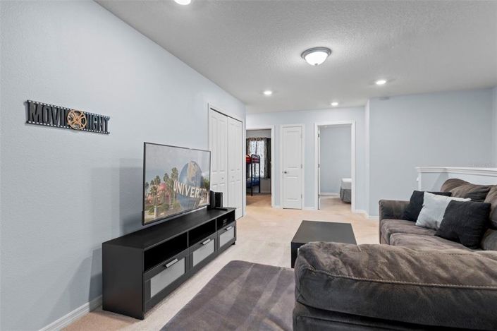 Image No.32-5 Bed Townhouse for sale