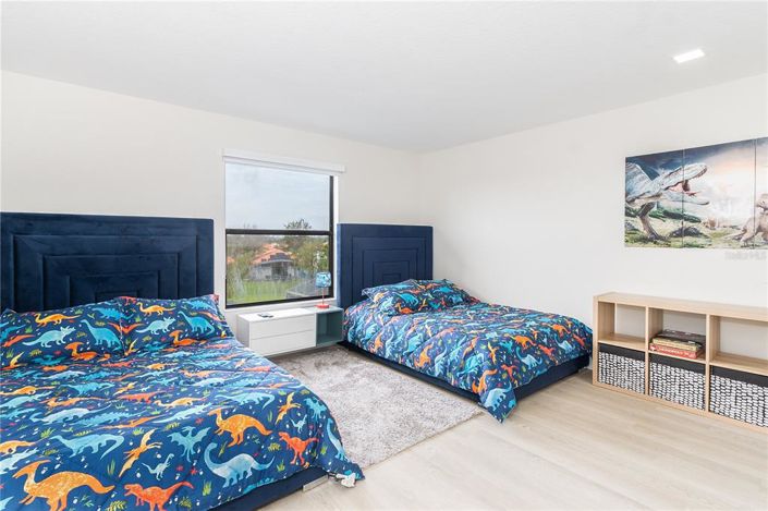 Image No.26-4 Bed Property for sale