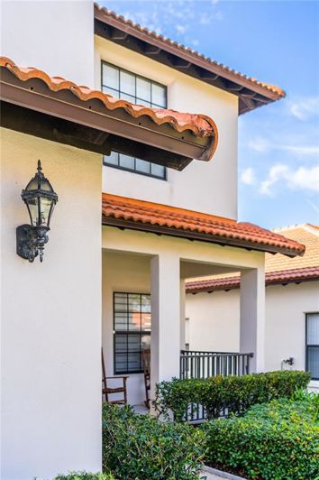 Image No.4-4 Bed Property for sale