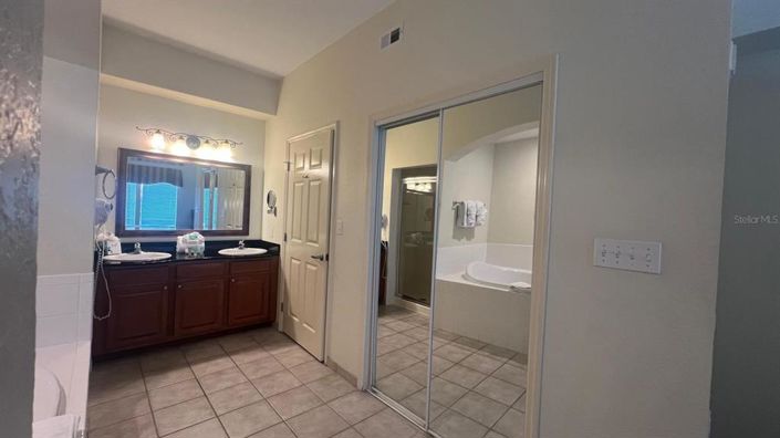 Image No.26-2 Bed Property for sale