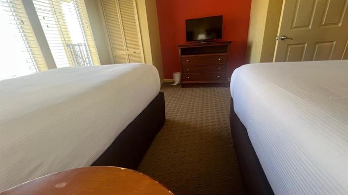 Image No.28-2 Bed Property for sale