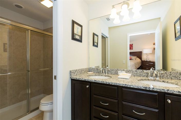 Image No.8-Propriété de 8 chambres à vendre à Kissimmee