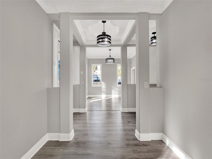 Image No.11-6 Bed Property for sale