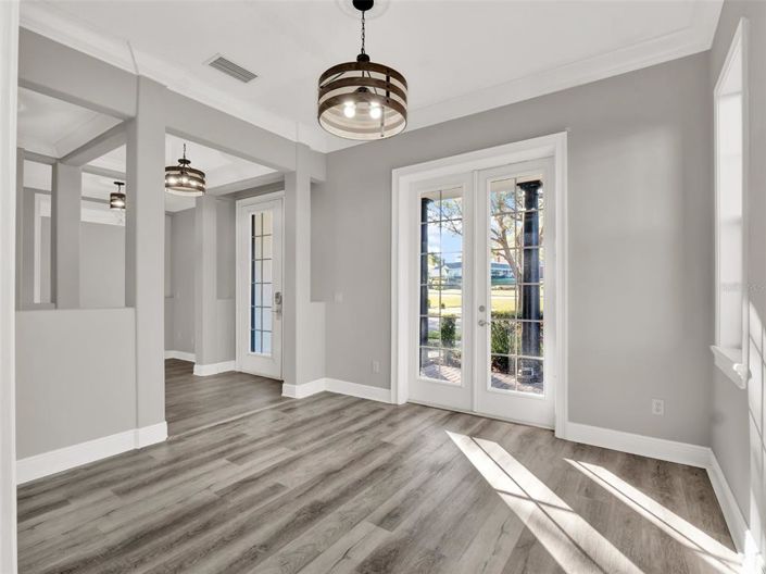 Image No.13-6 Bed Property for sale