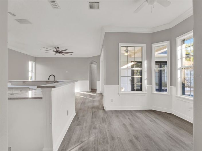 Image No.25-6 Bed Property for sale