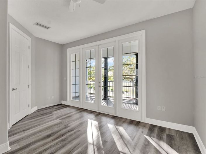 Image No.40-6 Bed Property for sale