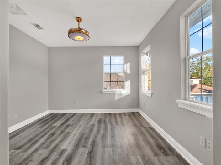 Image No.45-6 Bed Property for sale