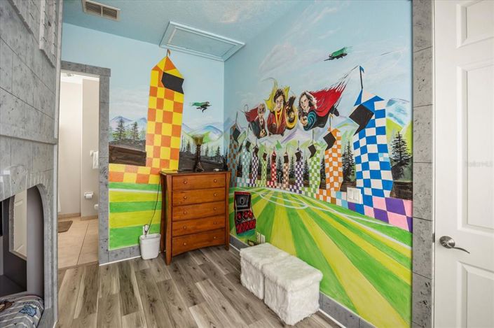 Image No.21-5 Bed Property for sale