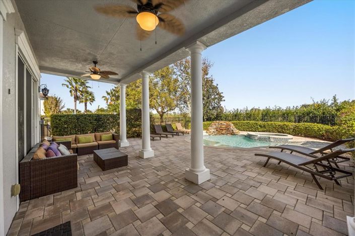 Image No.36-5 Bed Property for sale