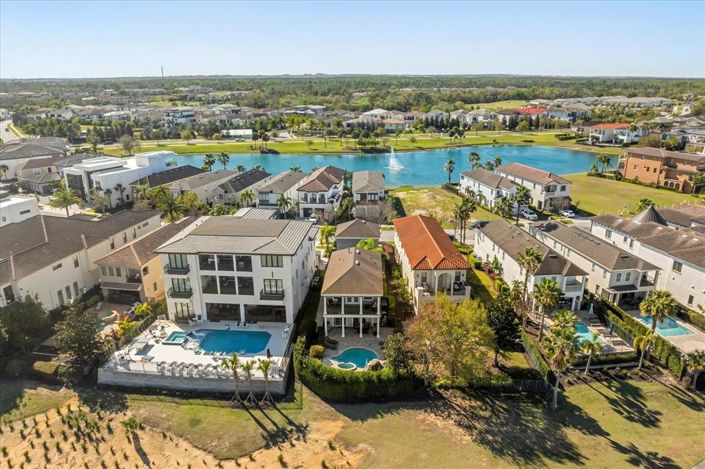 Image No.51-5 Bed Property for sale