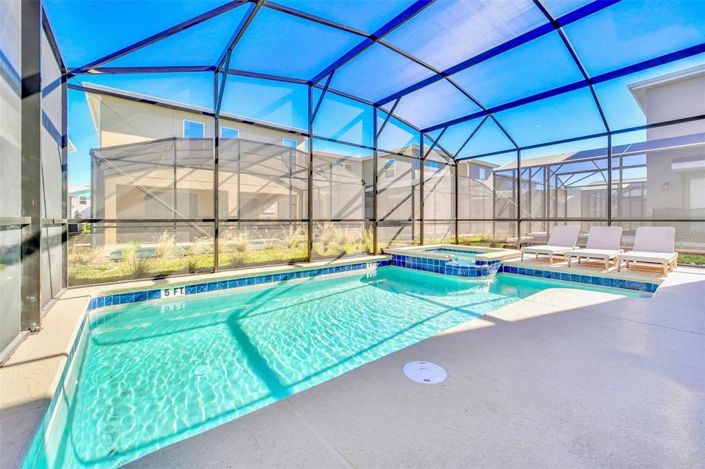 Image No.24-6 Bed Property for sale