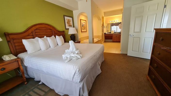 Image No.9-2 Bed Property for sale