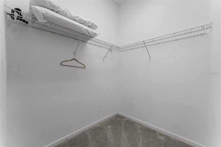 Image No.19-12 Bed Property for sale