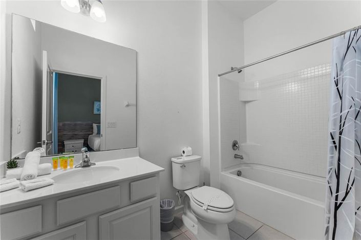 Image No.25-12 Bed Property for sale