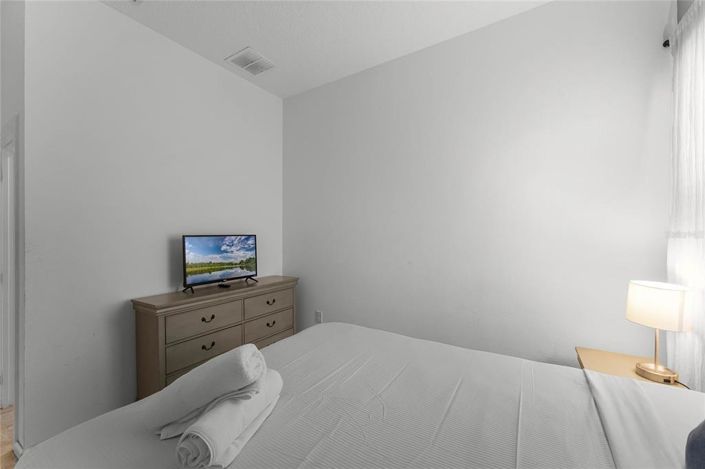 Image No.51-12 Bed Property for sale