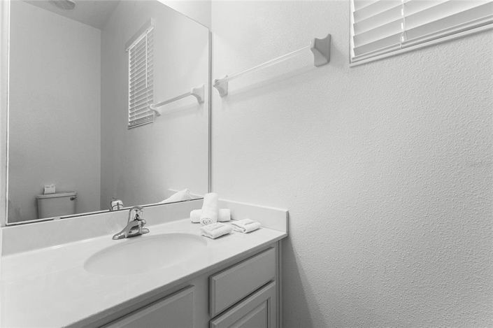 Image No.58-12 Bed Property for sale