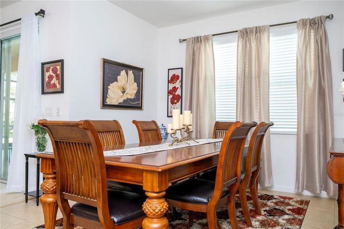 Image No.38-5 Bed Property for sale