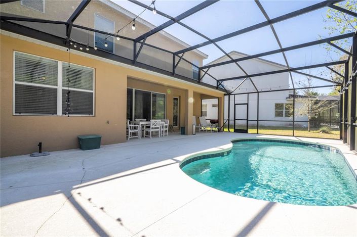 Image No.56-5 Bed Property for sale