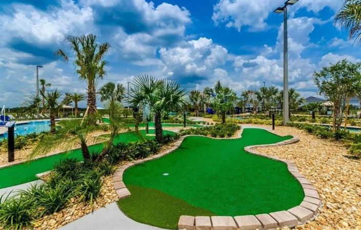 Image No.20-4 Bed Townhouse for sale