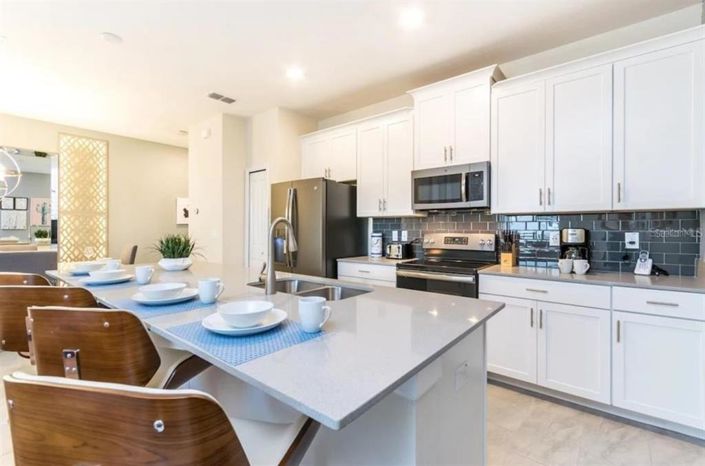 Image No.7-4 Bed Townhouse for sale