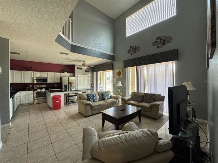 Image No.2-8 Bed Property for sale