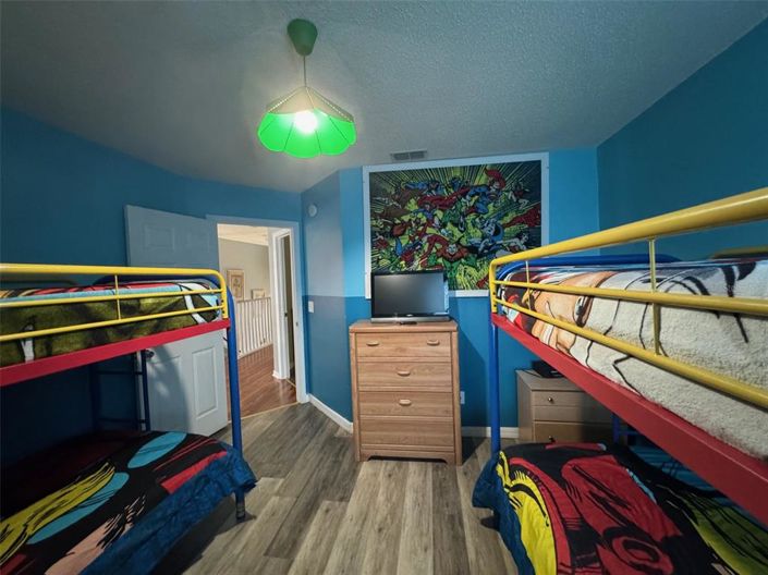 Image No.23-8 Bed Property for sale