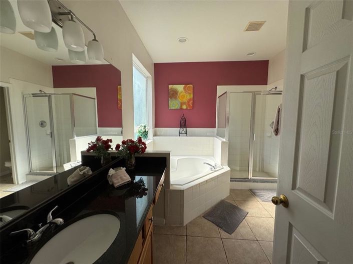 Image No.25-8 Bed Property for sale