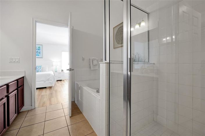 Image No.37-4 Bed Property for sale