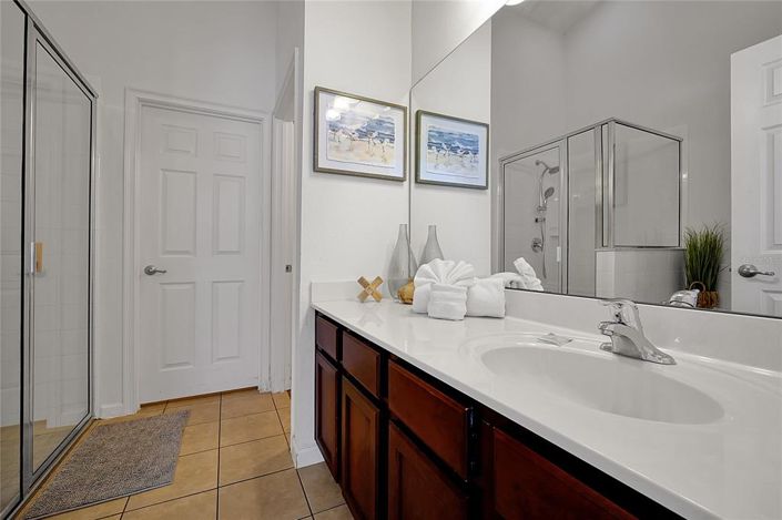 Image No.38-4 Bed Property for sale