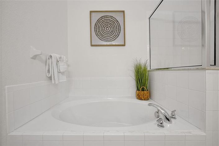 Image No.39-4 Bed Property for sale