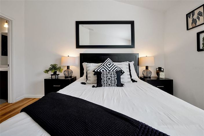 Image No.42-4 Bed Property for sale