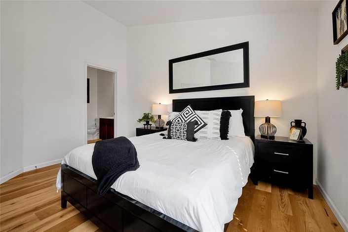 Image No.43-4 Bed Property for sale