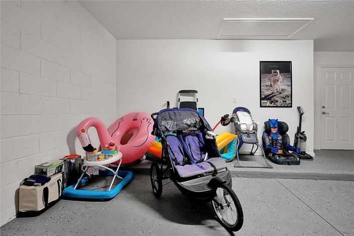 Image No.61-4 Bed Property for sale