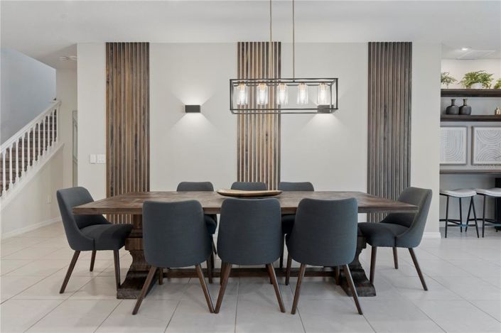 Image No.6-10 Bed Property for sale