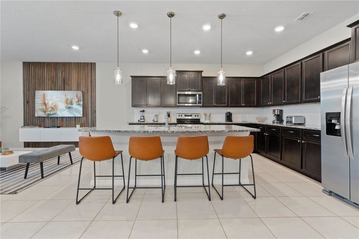 Image No.9-10 Bed Property for sale