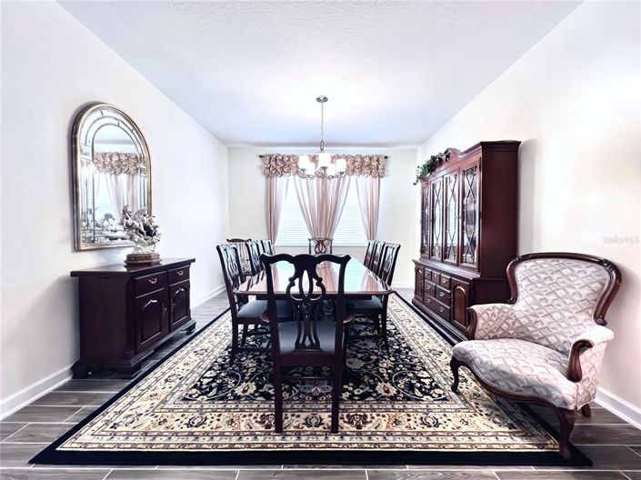 Image No.12-4 Bed Property for sale