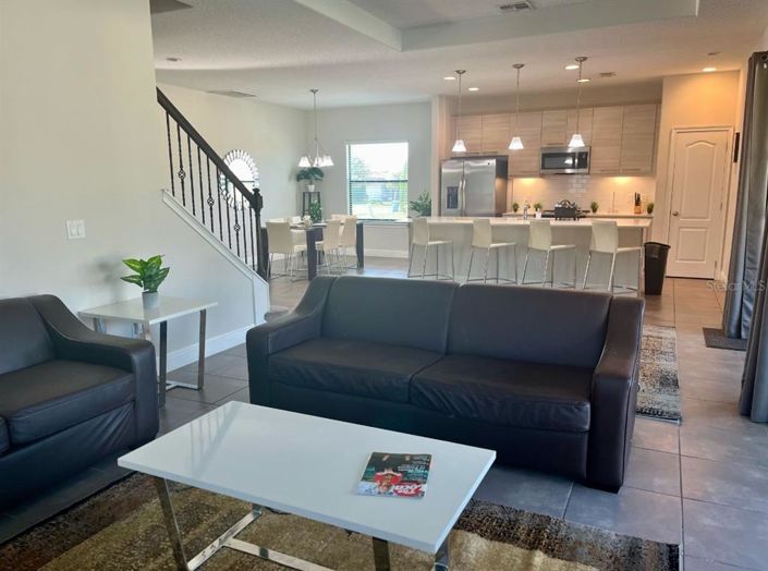 Image No.11-4 Bed Property for sale