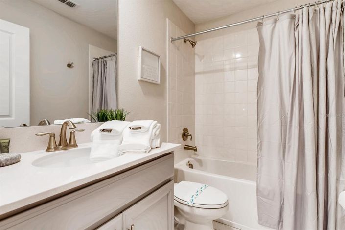 Image No.25-6 Bed Property for sale