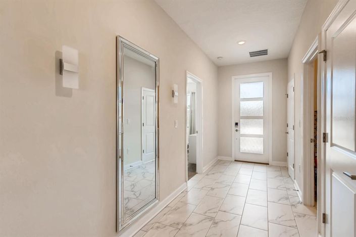 Image No.3-6 Bed Property for sale