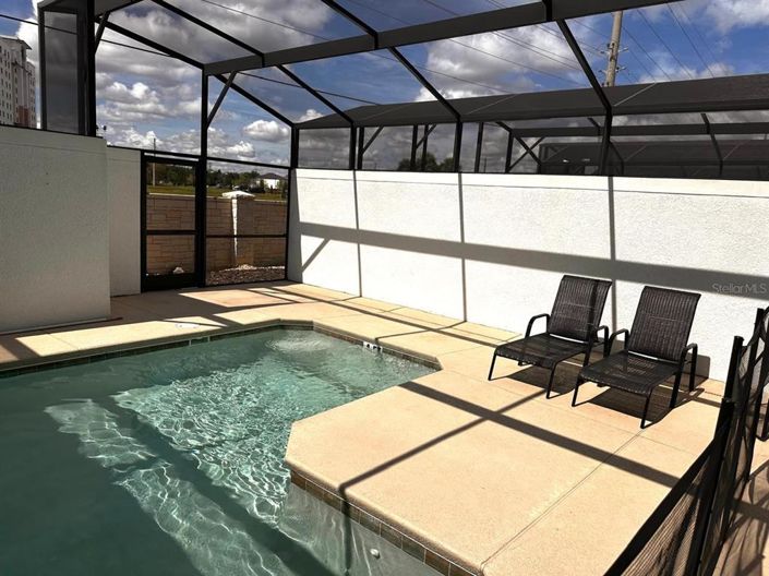 Image No.21-4 Bed Townhouse for sale