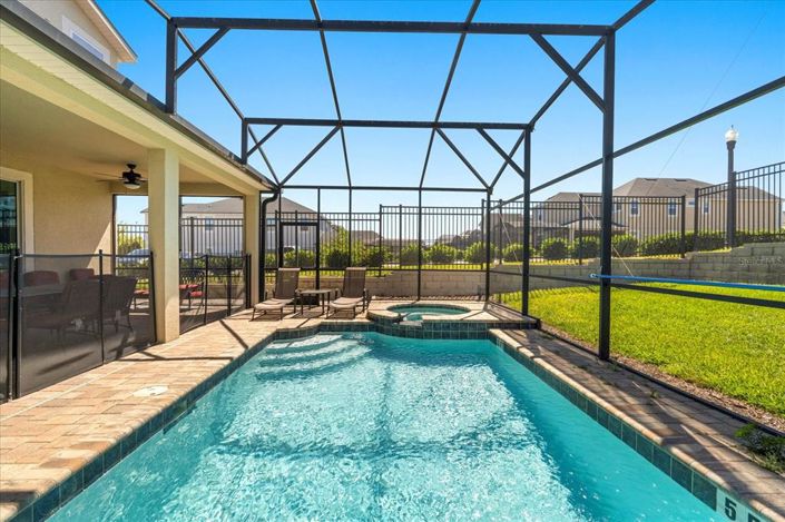 Image No.2-Propriété de 4 chambres à vendre à Kissimmee