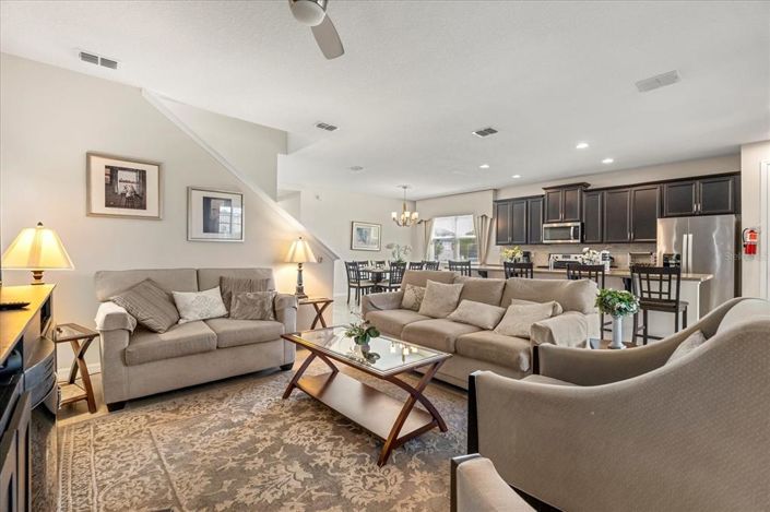 Image No.4-Propriété de 4 chambres à vendre à Kissimmee